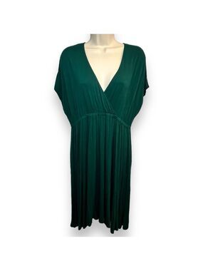 Amazon Essentials Women’s Surplice Dress Jade Green Size Large